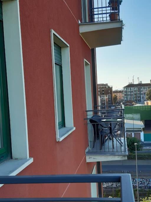 Appartamento Incantevole: Milano Milão Exterior foto